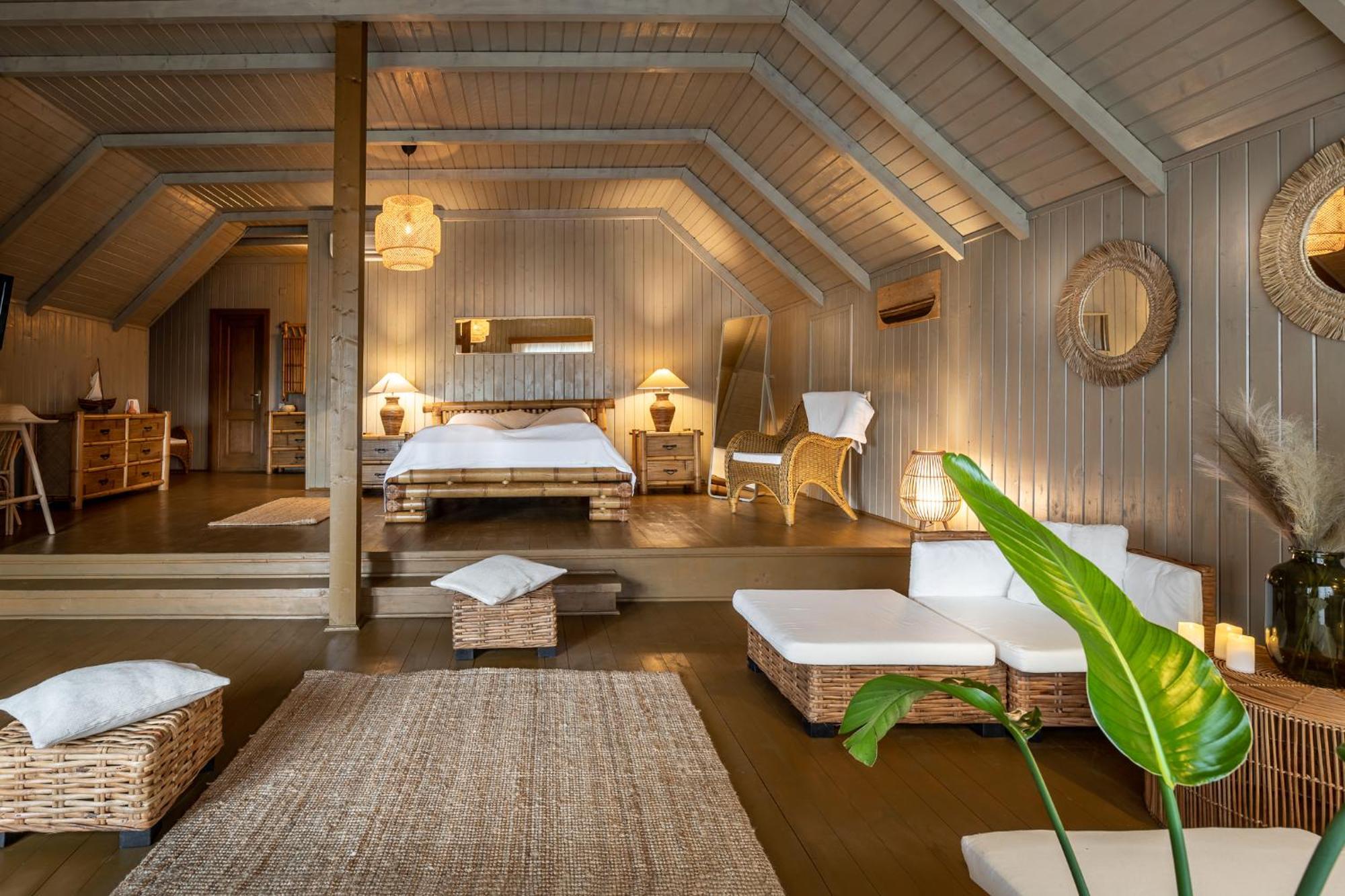 Village 4*