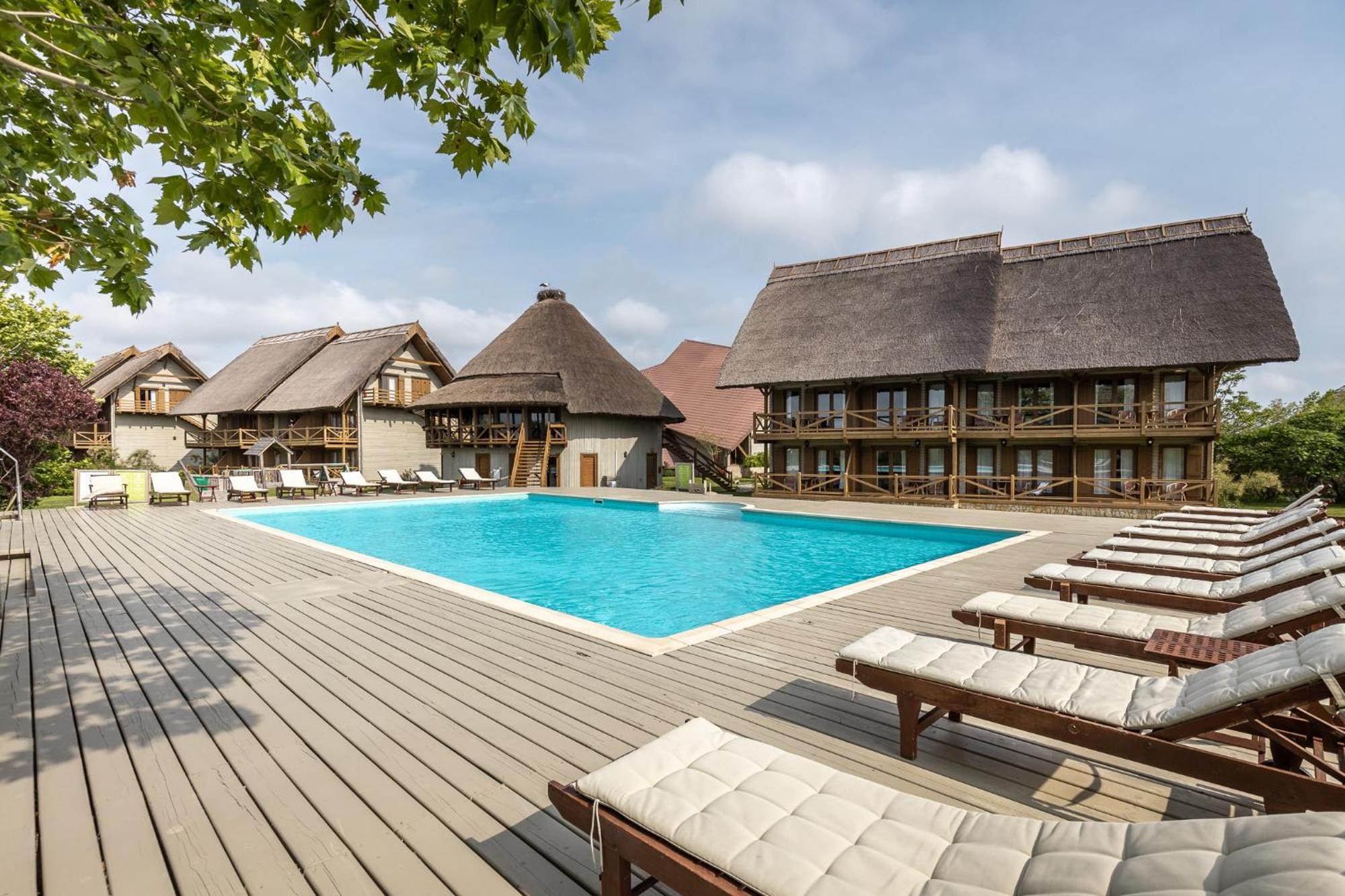 Village Resort 4*