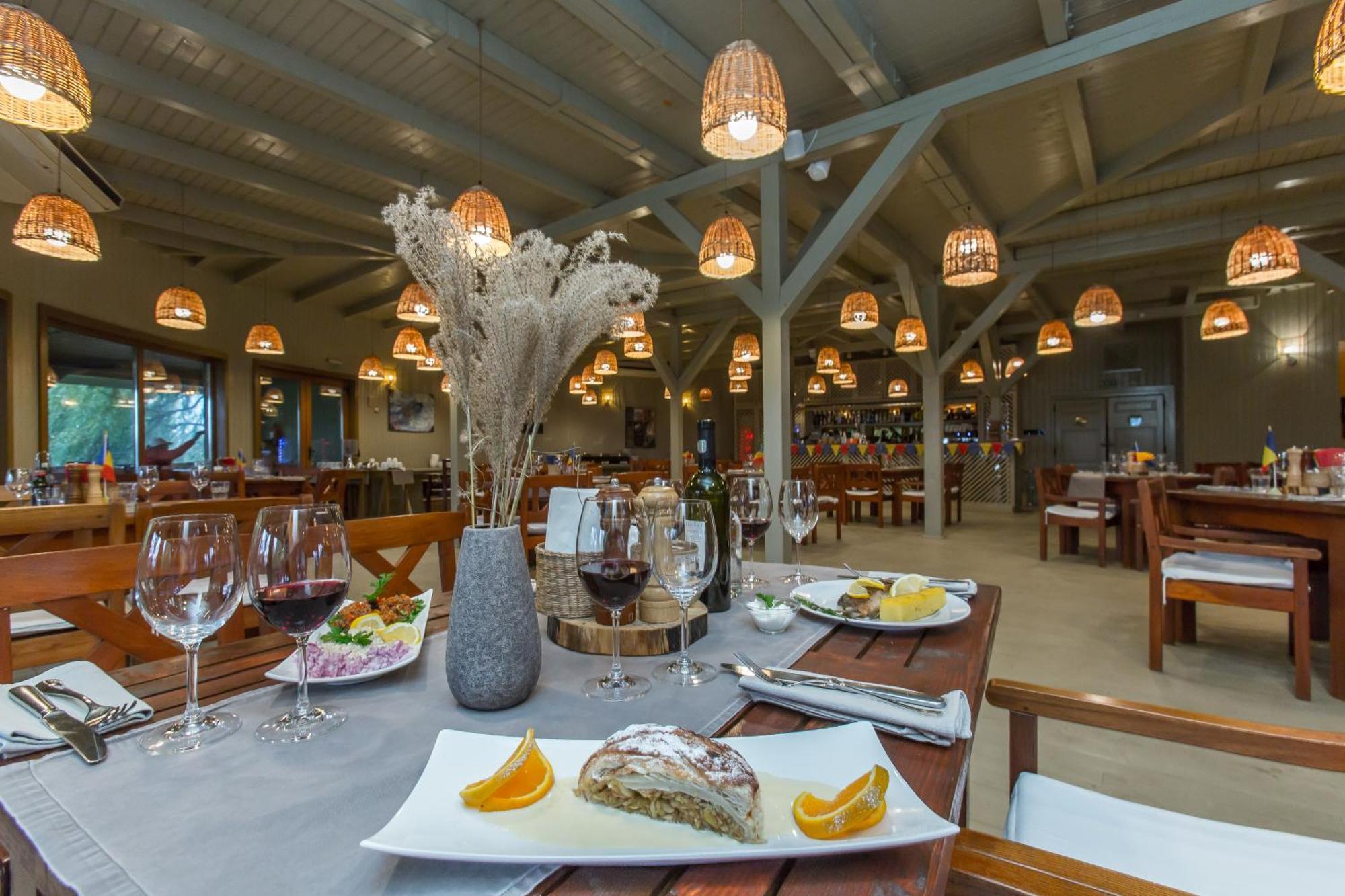 Village 4* Sfântu Gheorghe